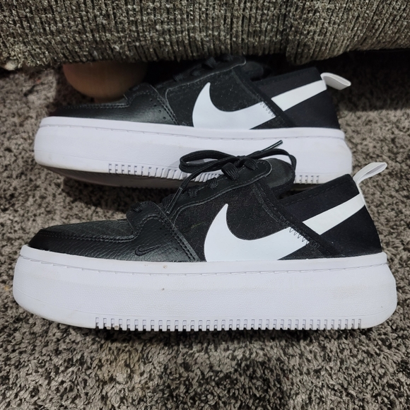 Nike platform - Picture 2 of 4